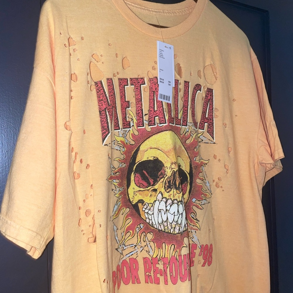 Distressed Metallica T-Shirt BNWT Size Large Urban Outfitters Unisex